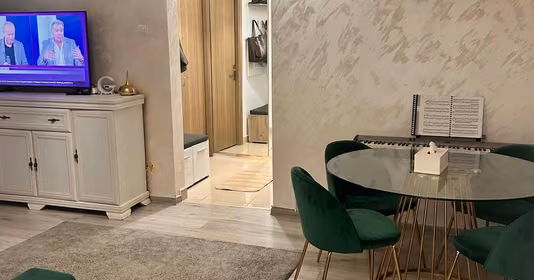 Apartament Titan