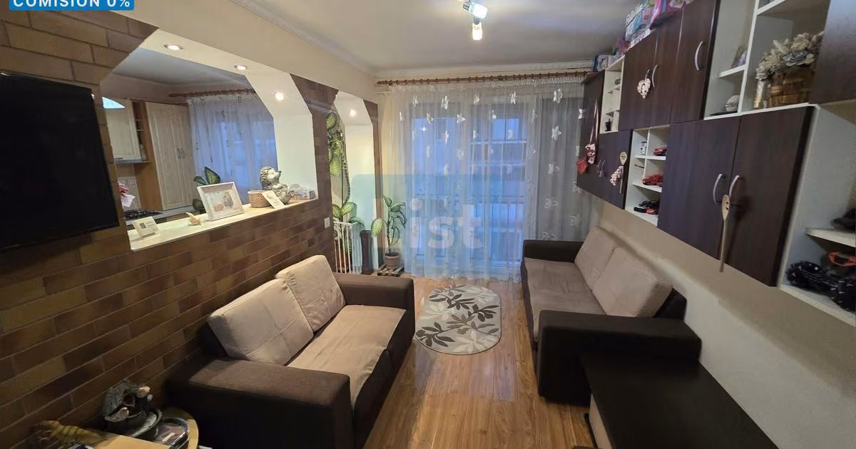 Apartament de vânzare cu 3 camere în Gherla