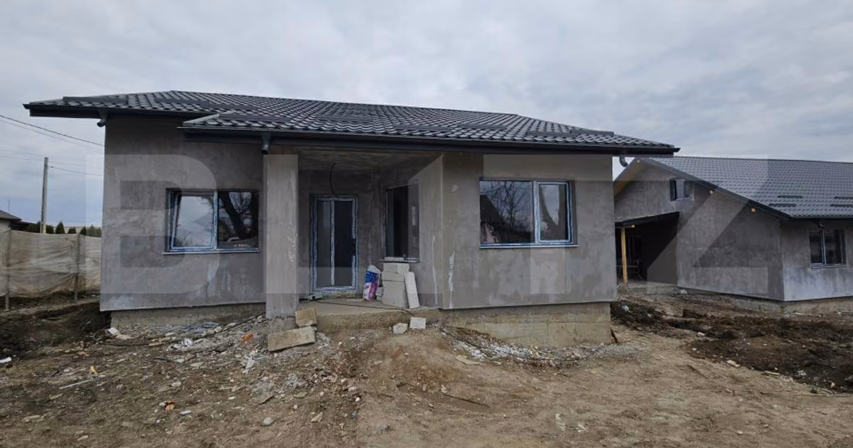 Casă individuală de vânzare cu 3 camere în Ciurbești