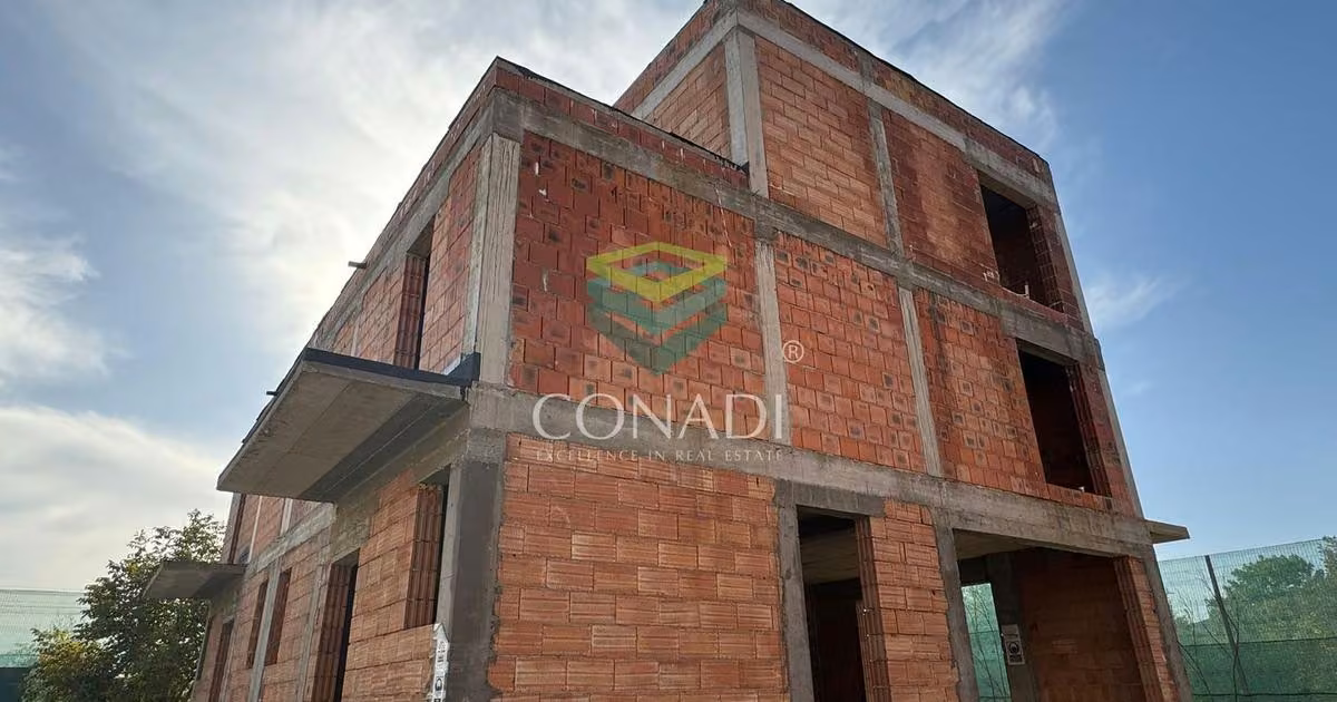 Duplex de vânzare cu 4 camere în Tunari