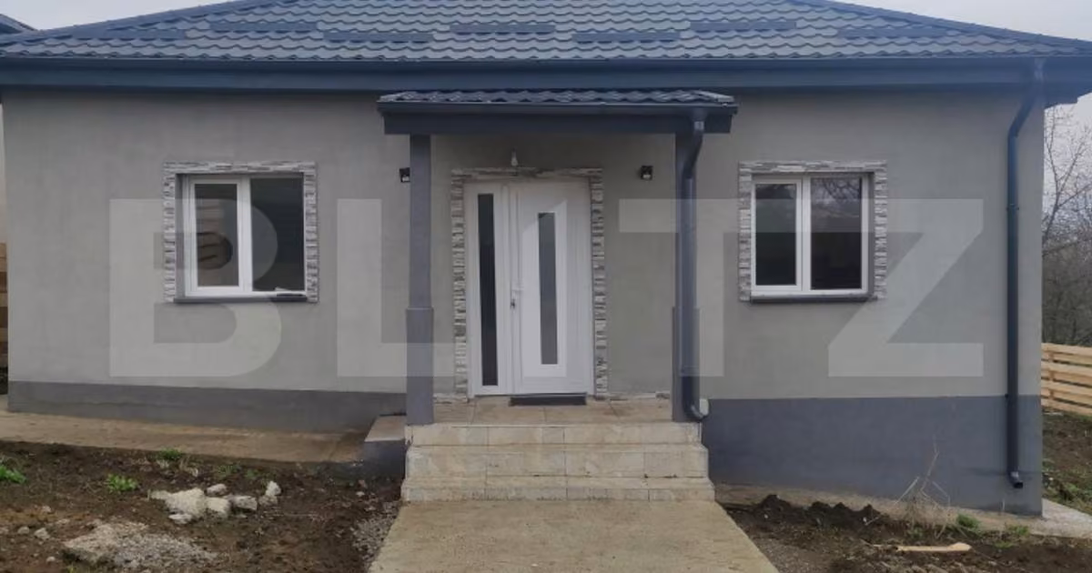 Casă individuală de vânzare cu 4 camere în zona Tomești, Iași