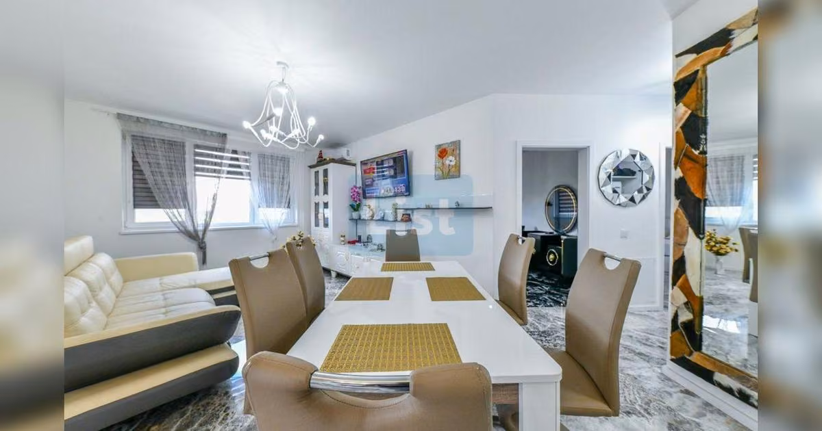 Apartament de vânzare cu 3 camere în Florești