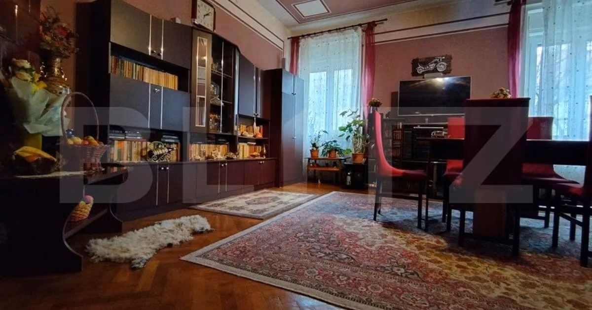 Apartament de vânzare cu 4 camere, mobilat în zona P-ța Maria, Timișoara
