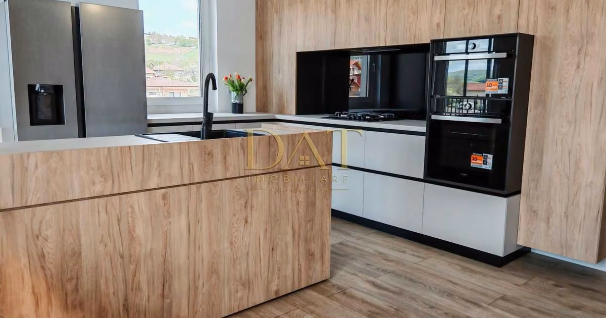 Apartament de vânzare cu 3 camere în zona Dâmbul Rotund, Cluj-Napoca