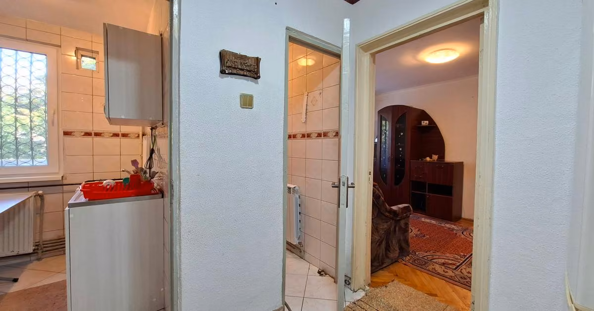 Apartament de vânzare cu 2 camere în zona Micro 19, Galați