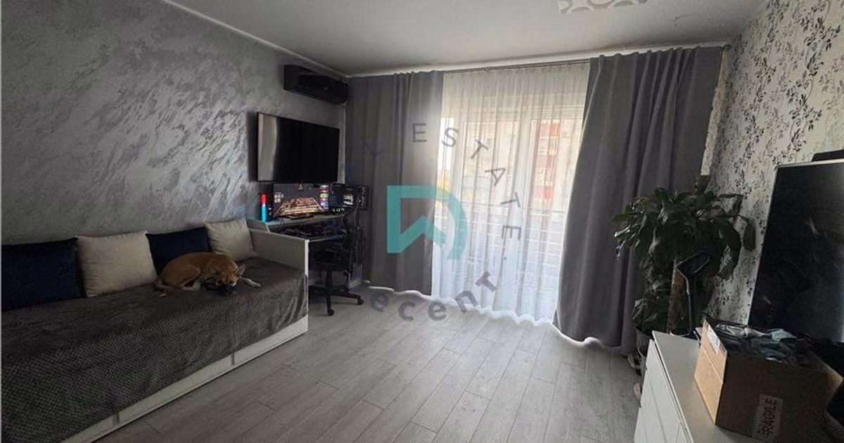 Apartament de vânzare cu 2 camere în zona Avantgarden, Brașov