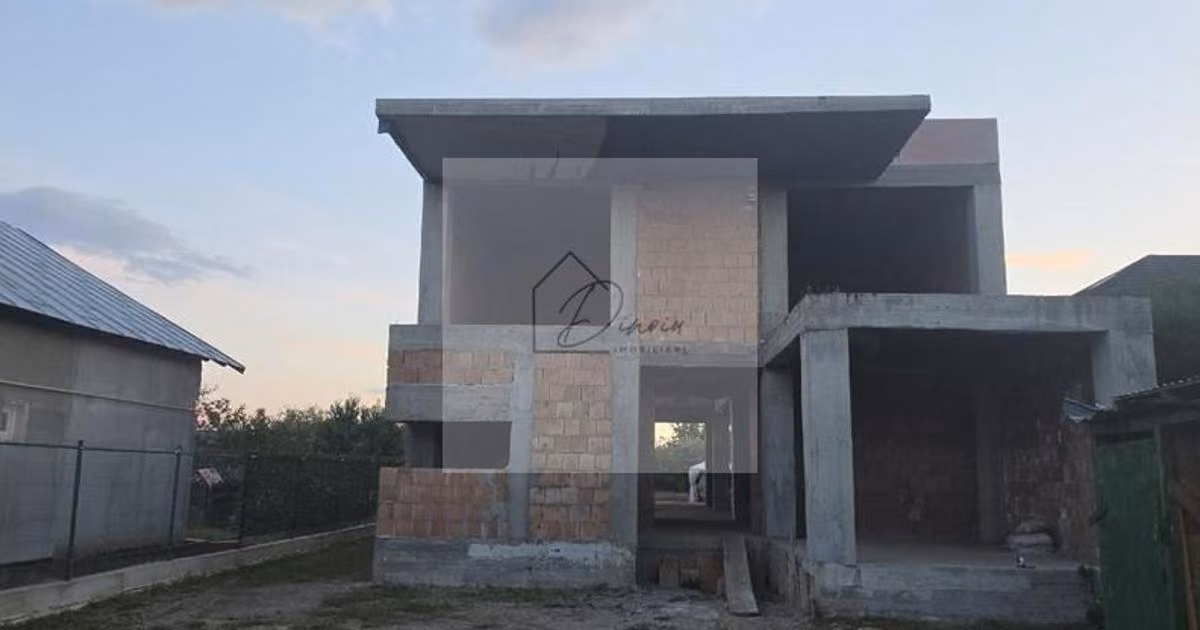 Casă individuală de vânzare cu 6 camere în Strejnicu