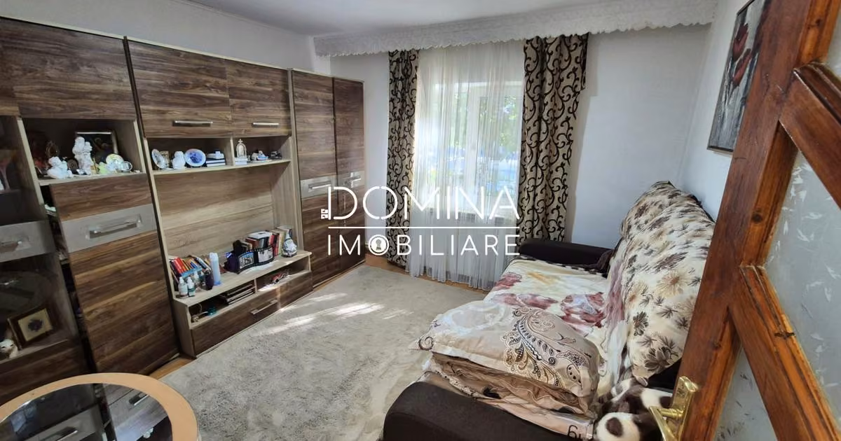 Apartament de vânzare cu 2 camere, mobilat în zona Central, Târgu Jiu