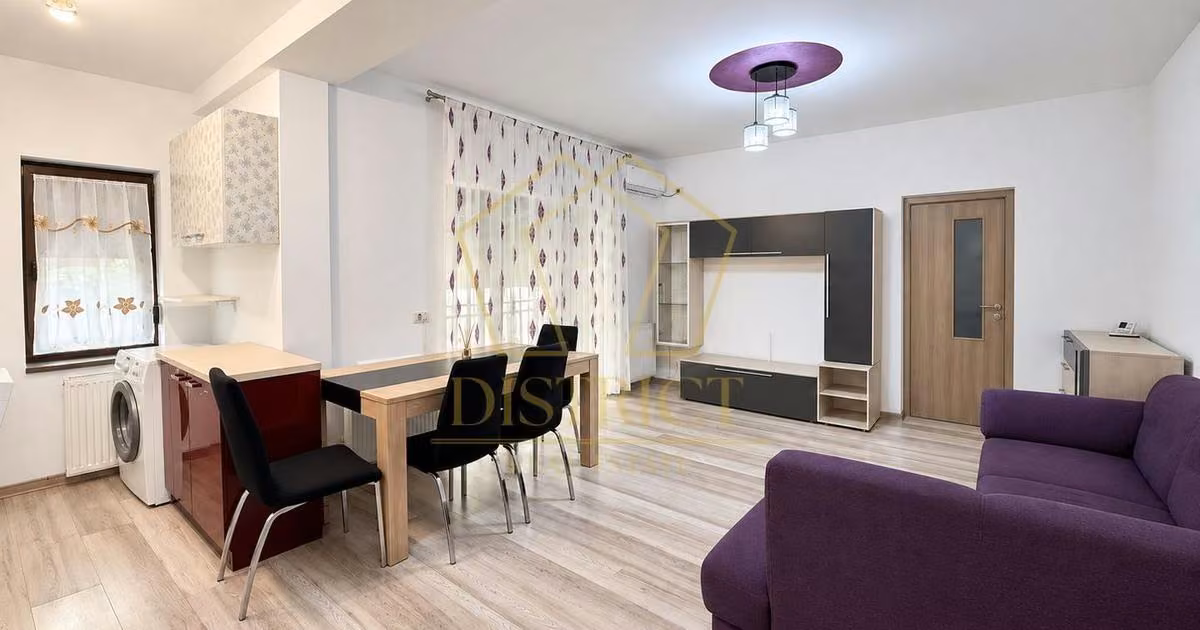 Apartament de vânzare cu 3 camere, mobilat în Giroc