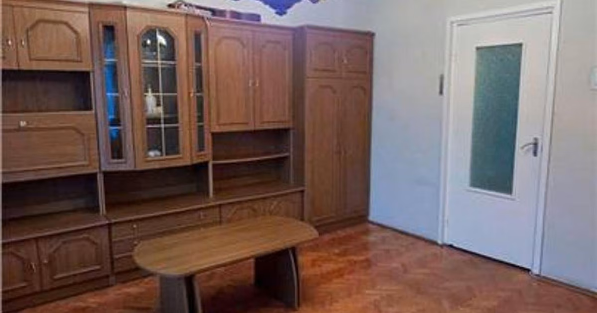 Apartament de vânzare cu 3 camere în zona Tudor, Târgu Mureș