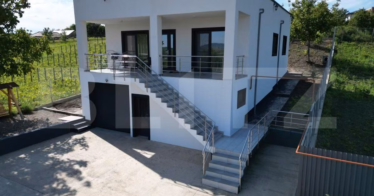 Casă individuală de vânzare cu 4 camere, mobilată în zona Miroslava, Iași