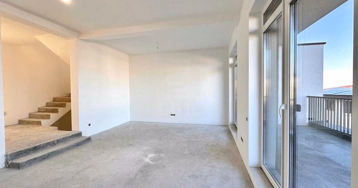 Duplex de vânzare cu 4 camere în Florești