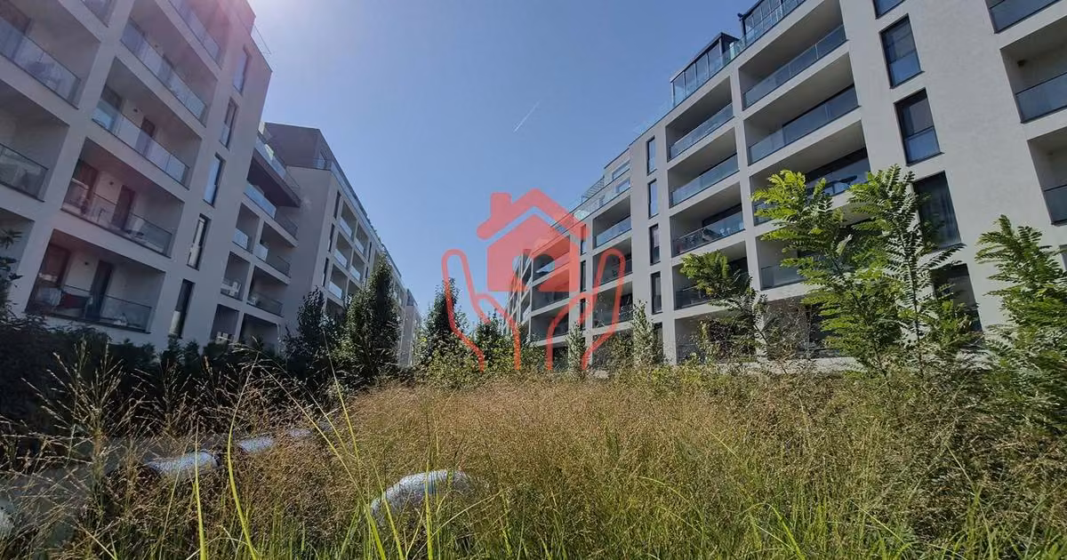Apartament de vânzare cu 3 camere în zona Băneasa, Sector 1