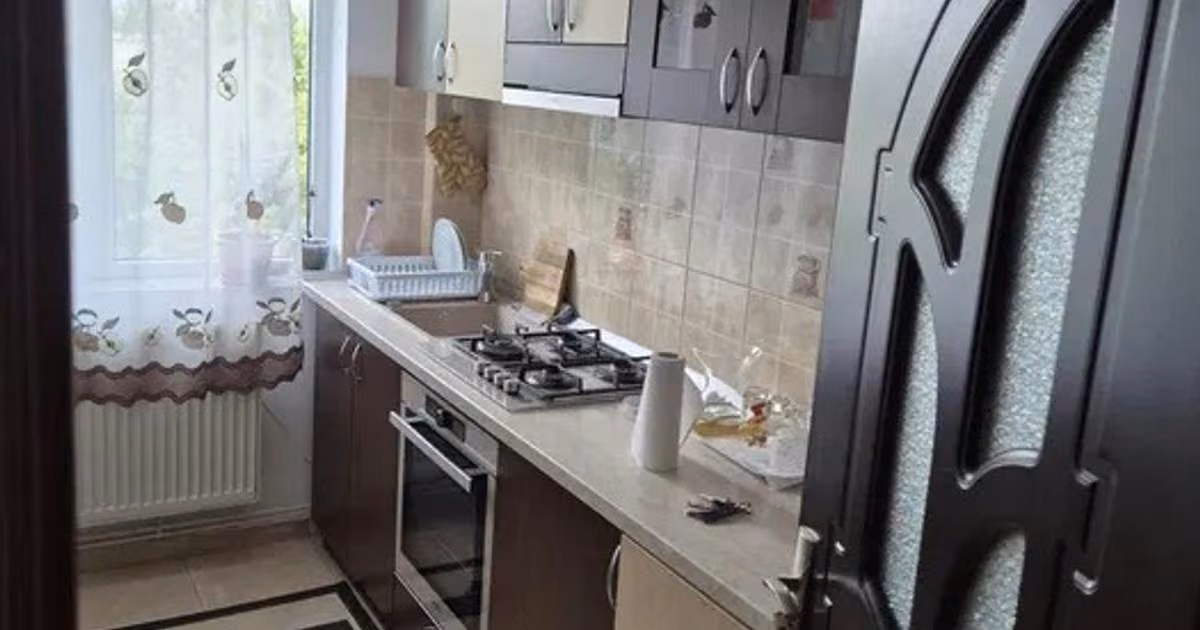 Apartament de vânzare cu 2 camere în zona Podu Roș, Iași
