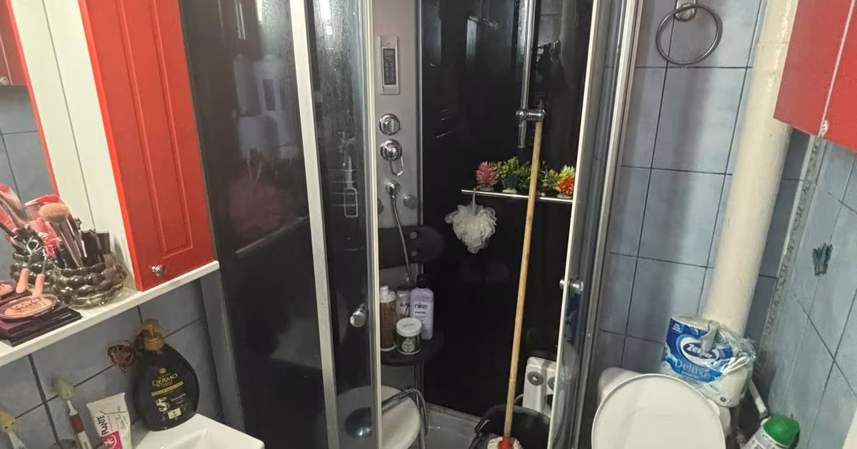 Apartament de vânzare cu 3 camere în zona Podu Roș, Iași
