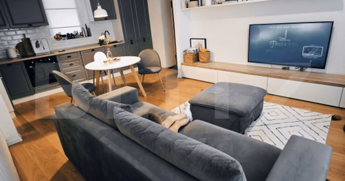 Apartament de vânzare cu 2 camere, mobilat în zona Ultracentral, Brașov