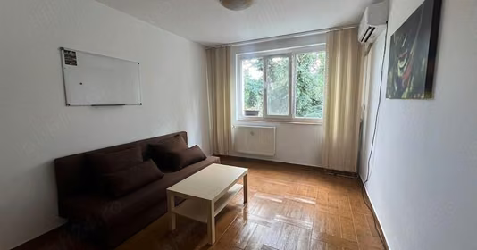 Apartament Titan