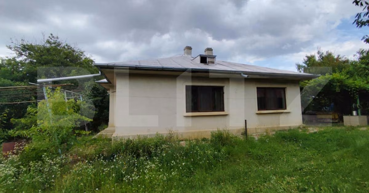 Casă individuală de vânzare cu 4 camere, mobilată în zona Bucium, Iași