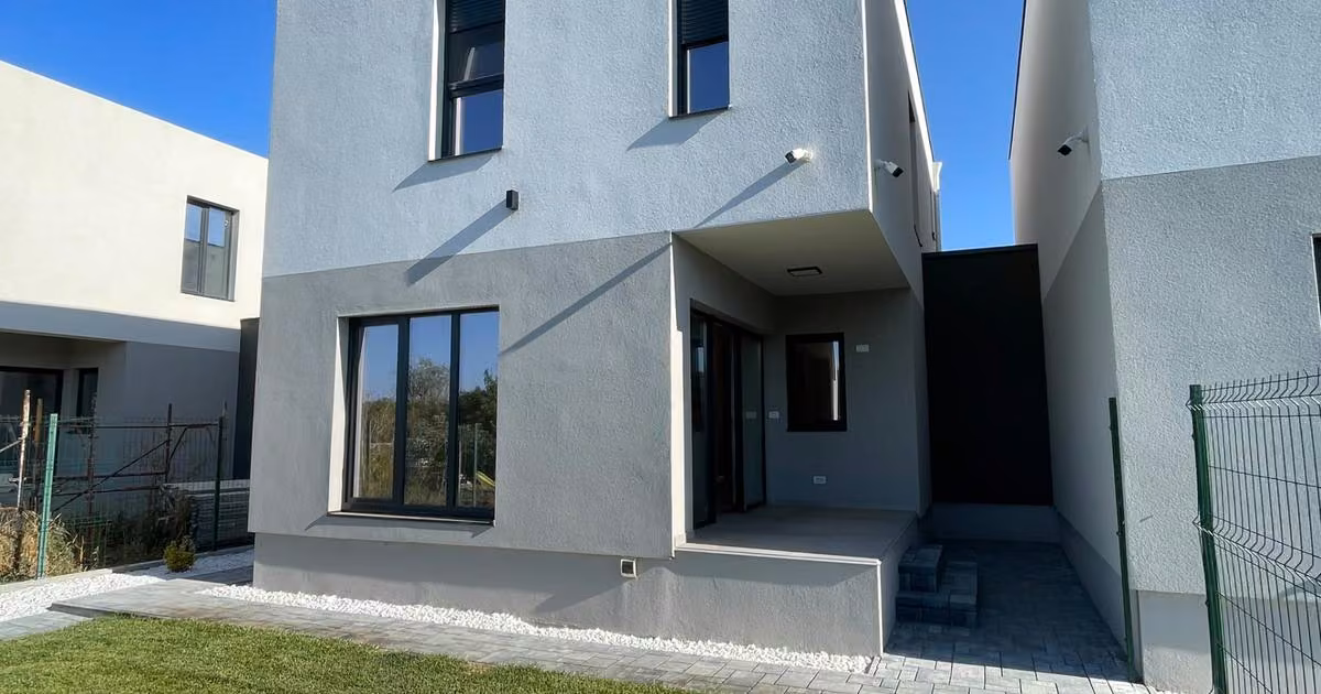 Duplex de vânzare cu 4 camere în Covaci