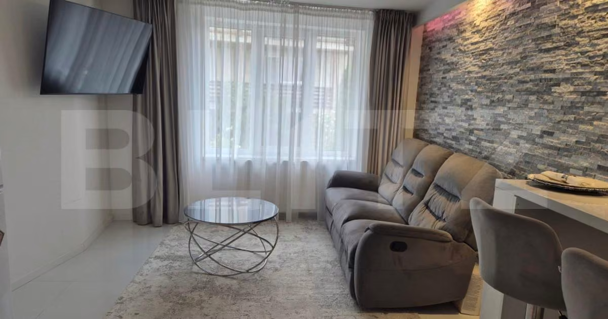 Casă individuală de vânzare cu 5 camere, mobilată în zona Răcădău, Brașov