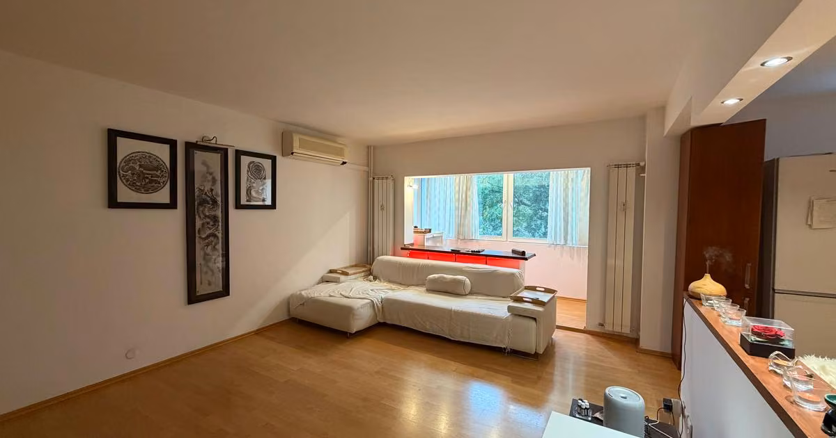 Apartament de vânzare cu 4 camere în zona Aviației, Sector 1