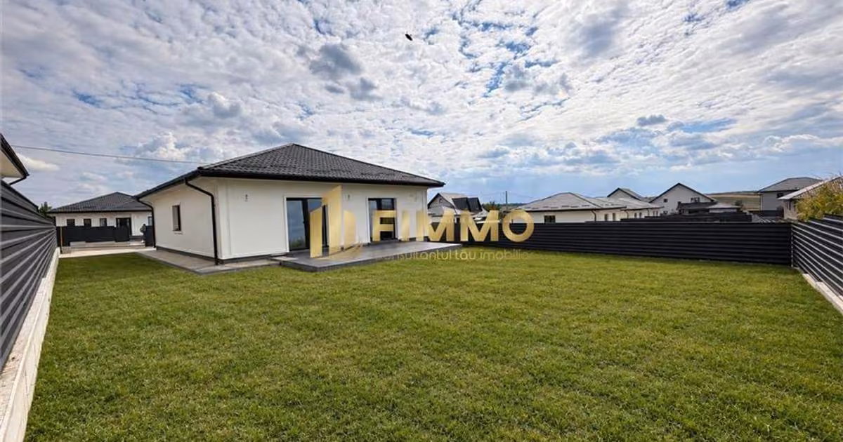 Casă individuală de vânzare cu 4 camere în zona Est, Suceava