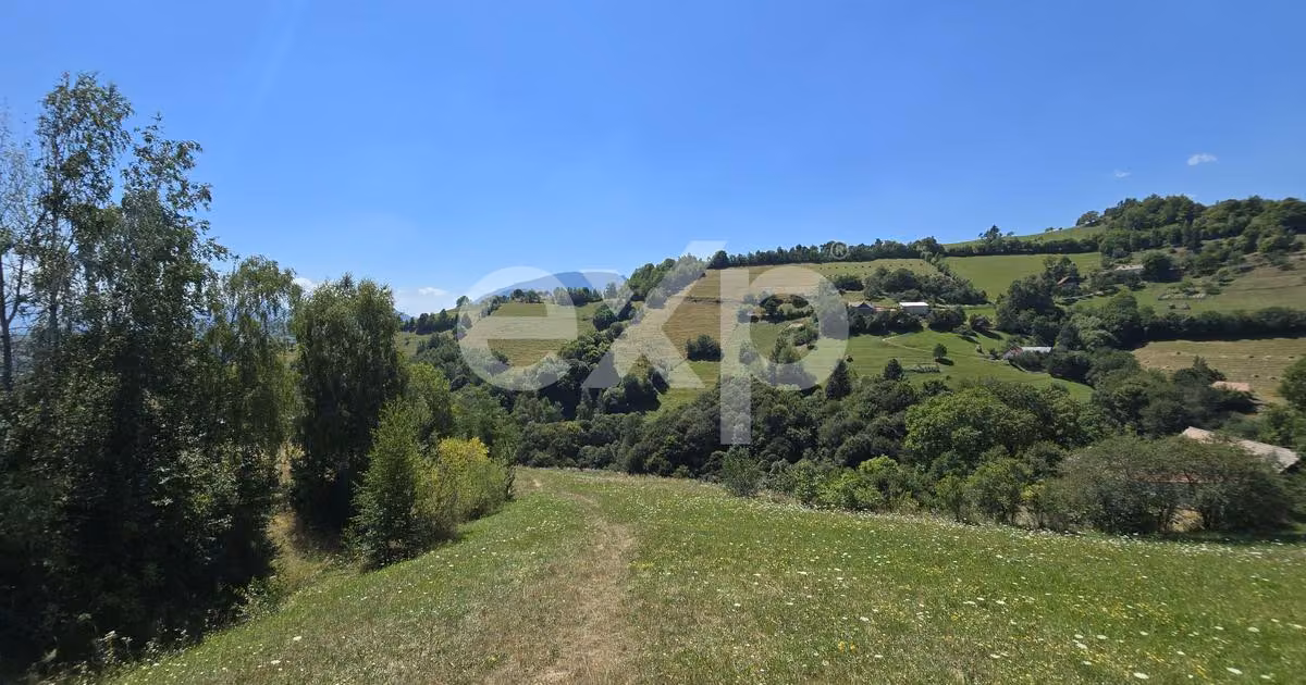 Teren agricol extravilan de vânzare de 3757 mp, în Poiana Mărului