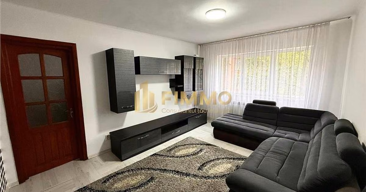 Apartament de vânzare cu 3 camere, mobilat în zona George Enescu, Suceava