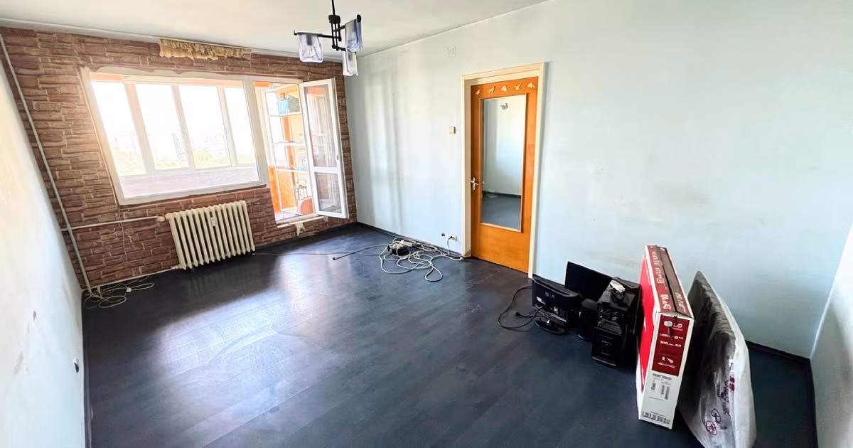Apartament de vânzare cu 2 camere în zona Titan, Sector 3