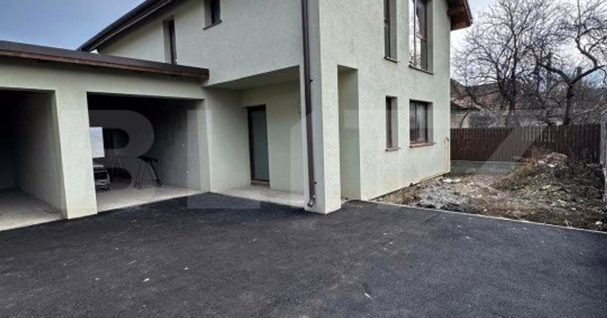 Casă individuală de vânzare cu 4 camere în Gilău