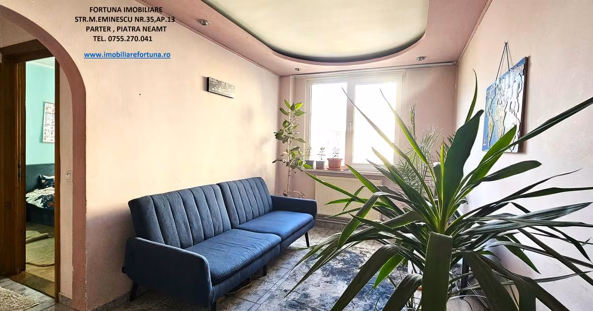 Apartament de vânzare cu 3 camere în zona Central, Piatra-Neamț
