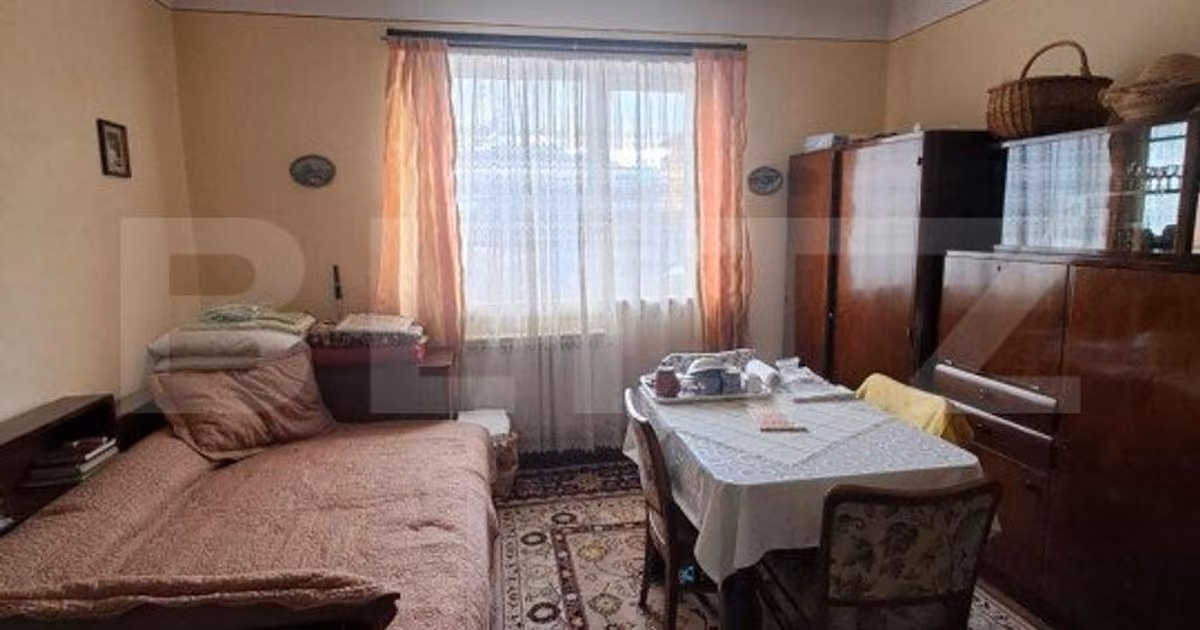 Casă individuală de vânzare cu 3 camere, mobilată în zona Tractorul, Brașov