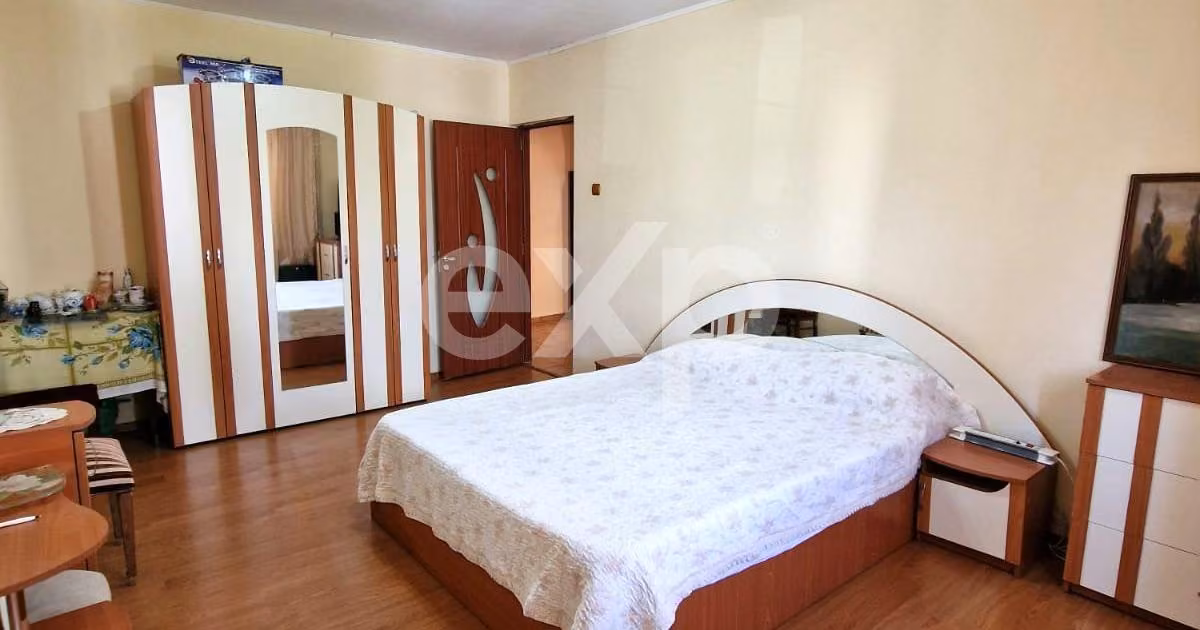 Apartament de vânzare cu 3 camere, mobilat în zona Micro 12, Târgoviște