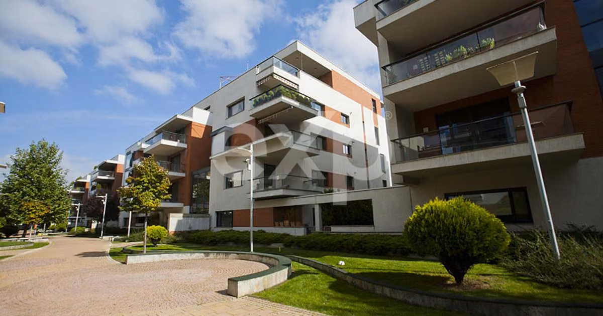 Apartament de vânzare cu 4 camere, mobilat în zona Capitale, Sector 1