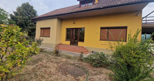 Casă Bazoșu Nou