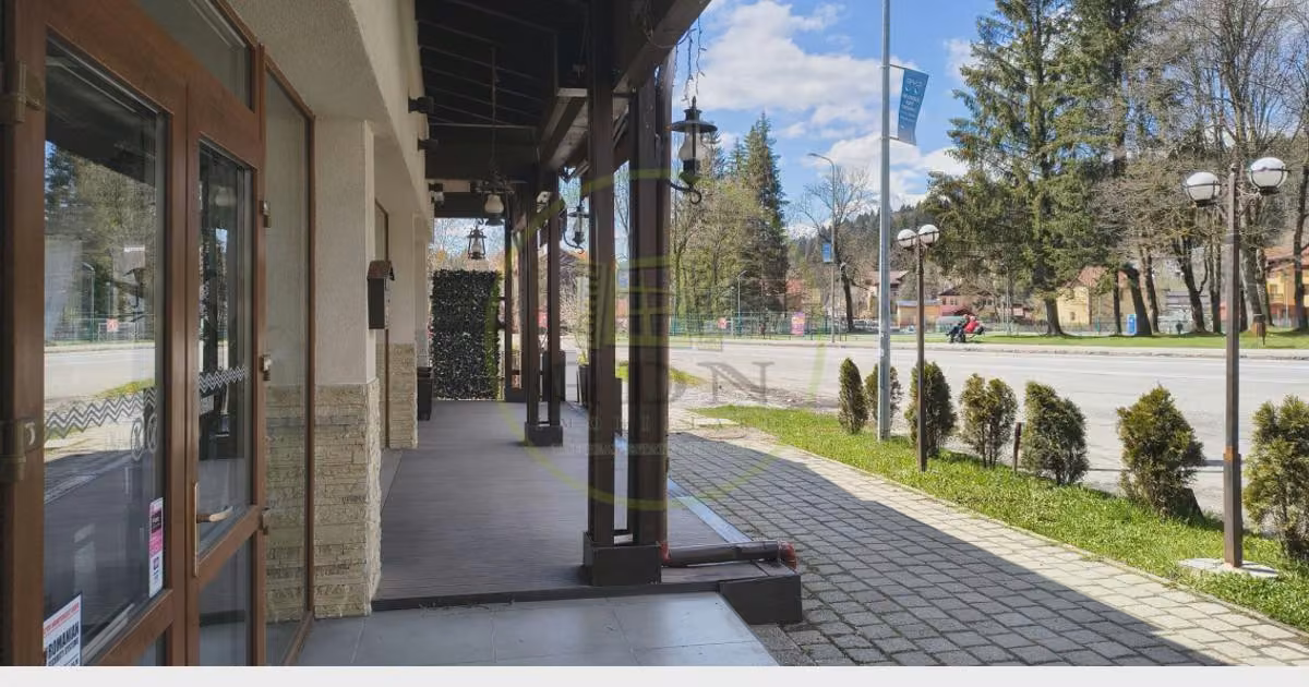 Spațiu comercial de vânzare de 510.94 mp, în Predeal