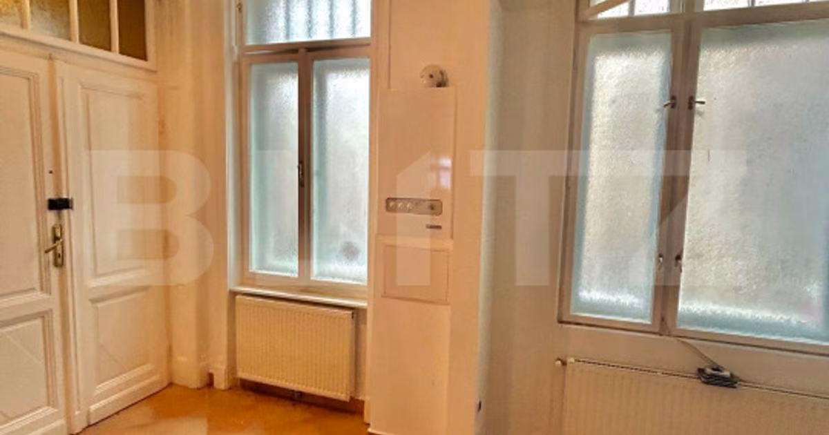 Apartament de vânzare cu 5 camere în zona Central, Timișoara