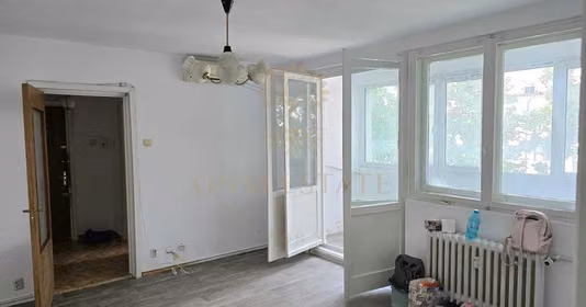 Apartament Militari