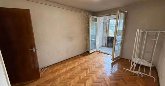 Apartament Titan