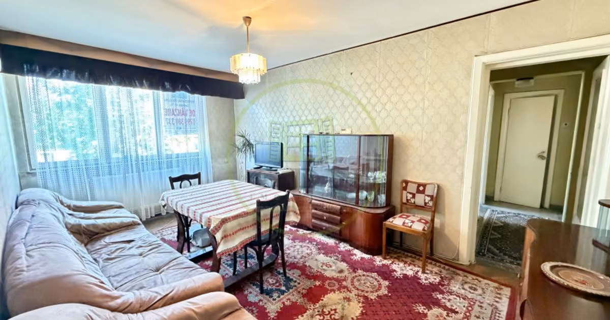 Apartament de vânzare cu 3 camere, mobilat în zona Central, Craiova