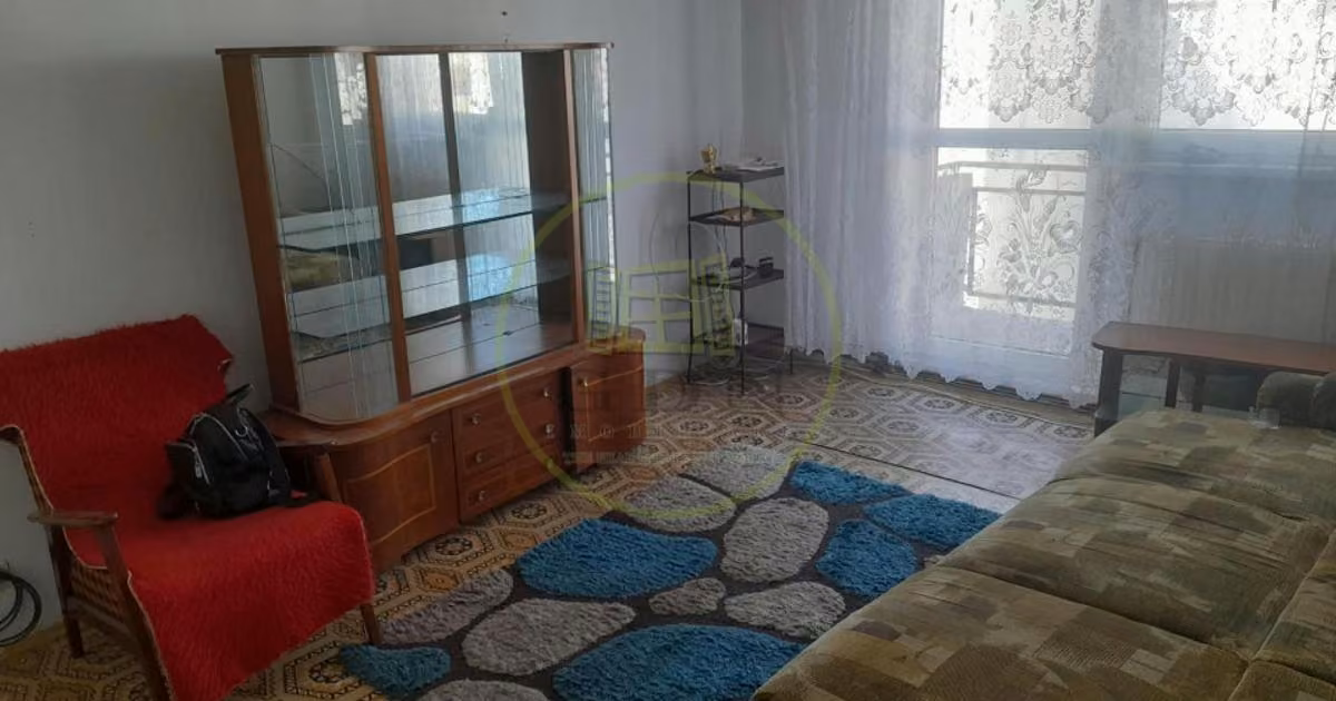 Apartament de vânzare cu 3 camere în Făgăraș
