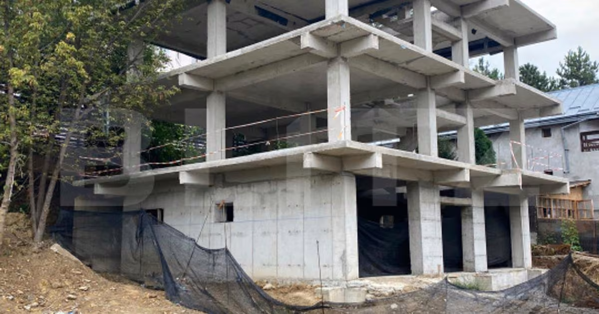 Casă individuală de vânzare cu 14 camere în zona Copou, Iași