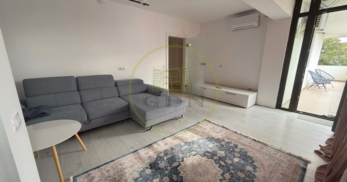 Apartament de vânzare cu 3 camere, mobilat în zona Central, Craiova