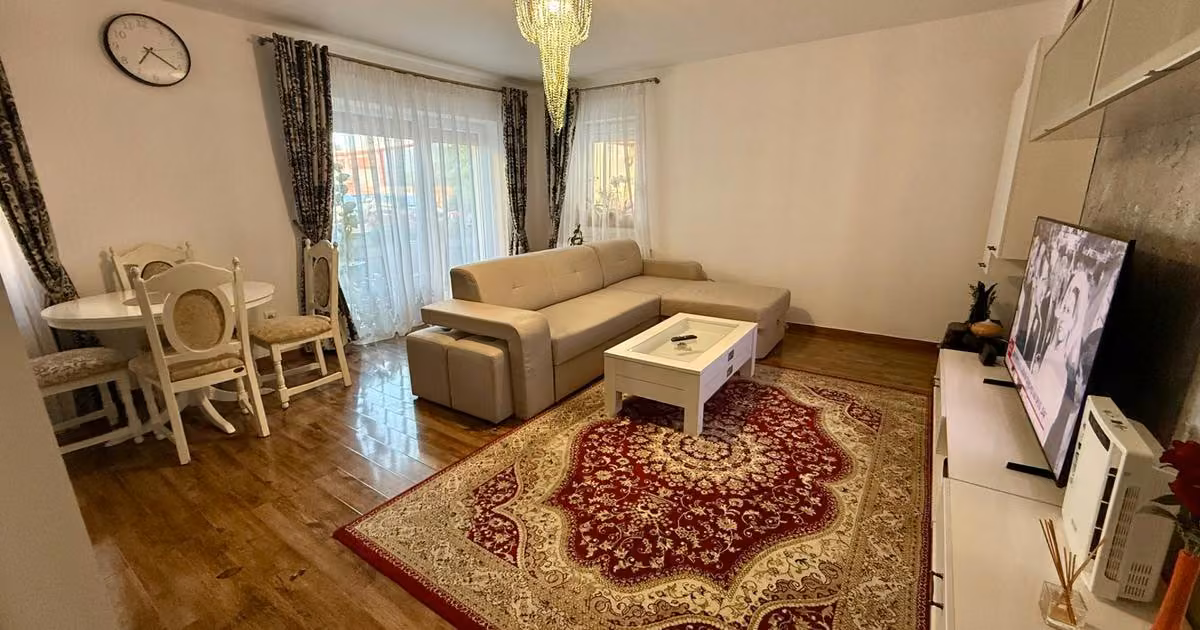 Apartament de vânzare cu 2 camere, mobilat în Florești