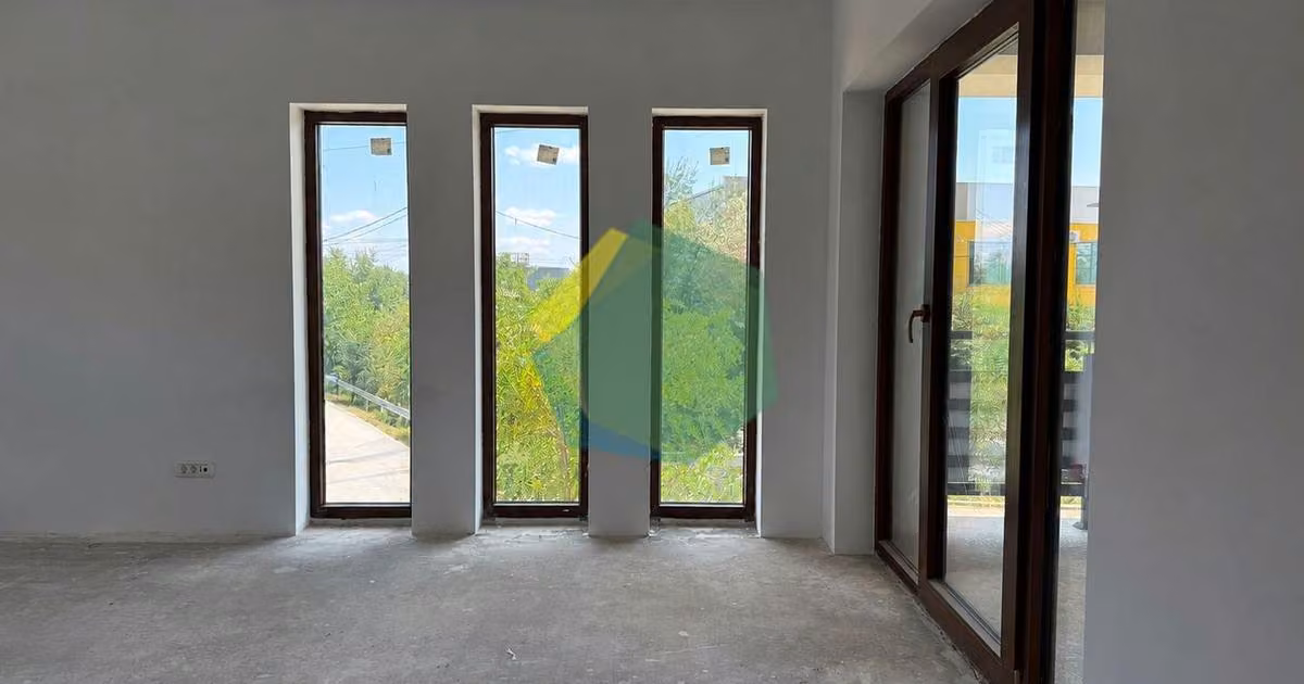 Apartament de vânzare cu 4 camere în Odăile