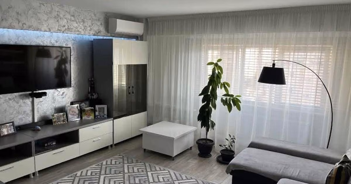 Apartament de vânzare cu 4 camere, mobilat în zona Mănăștur, Cluj-Napoca
