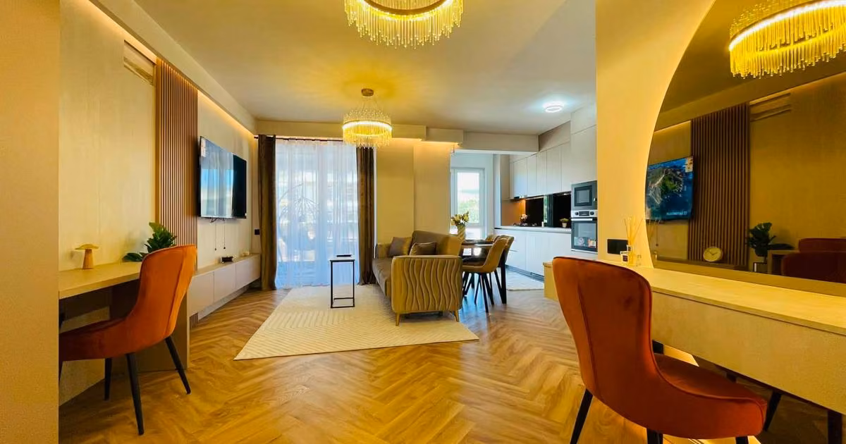 Apartament de vânzare cu 3 camere, mobilat în Florești