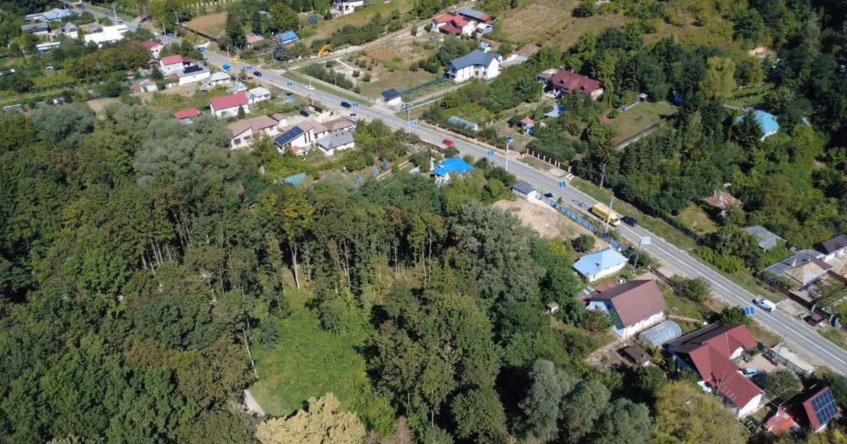 Casă individuală de vânzare cu 4 camere, mobilată în zona Exterior Est, Bacău