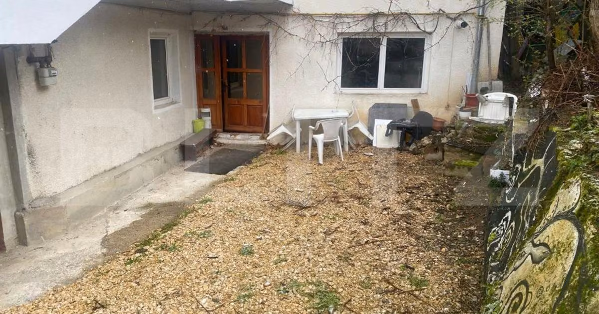 Casă individuală de vânzare cu 9 camere, mobilată în zona Central, Brașov