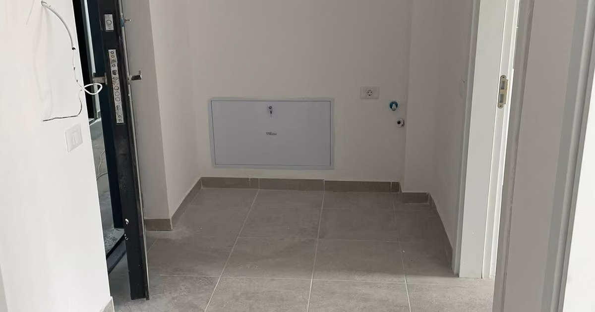 Apartament de vânzare cu 3 camere în zona Apărătorii Patriei, Sector 4